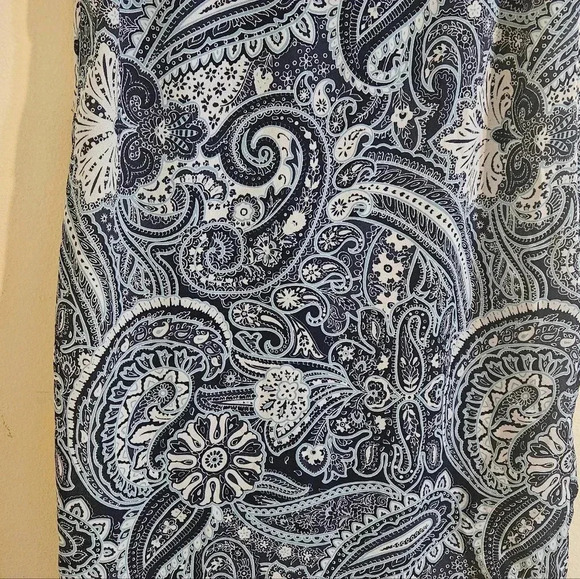 Dex Patterned Bow Shift Dress - Picture 4 of 6